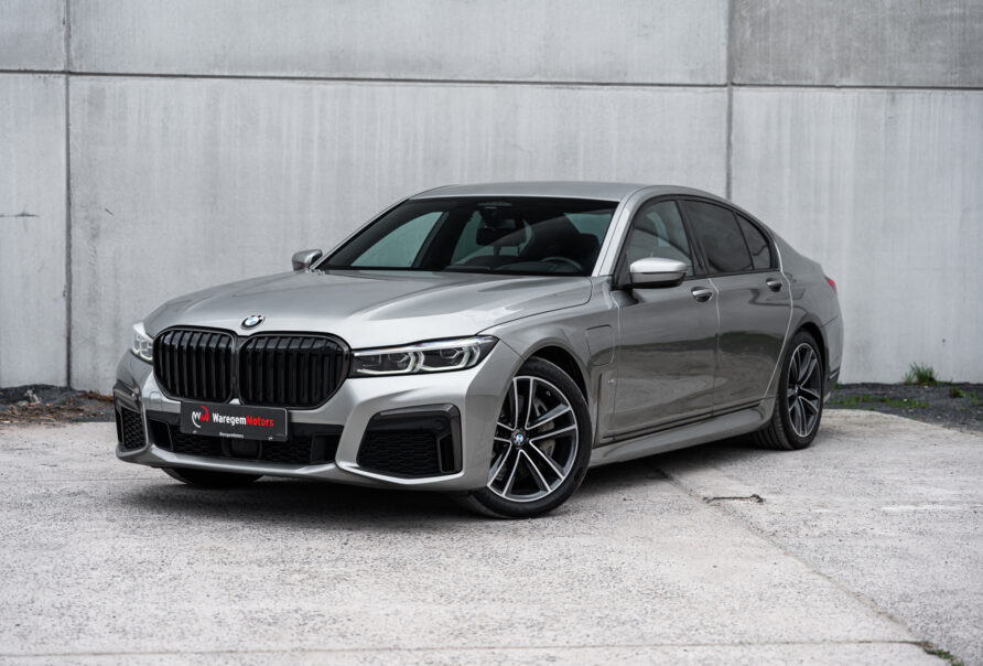 BMW 745e 06