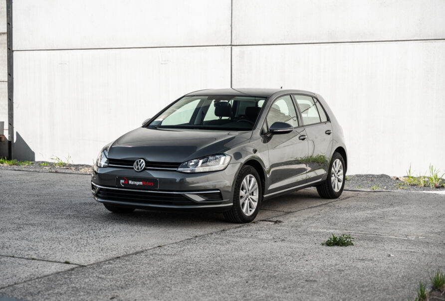 Volkswagen Golf 02