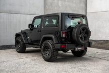 Jeep Sahara zwart 18