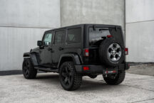 Jeep Wrangler zwart 5 deurs 30