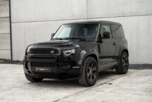 Land Rover Defender 03