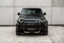 Land Rover Defender V8 01
