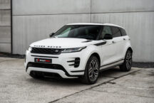 Range Rover Evoque P300e 04