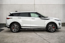 Range Rover Evoque P300e 07