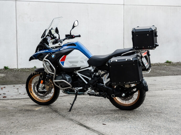 BMW R1250 GS Adventure - Akrapovic Exhaust - BMW Navigatie - Koffers