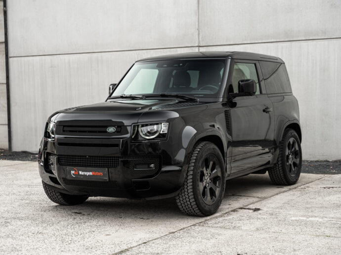 Land Rover Defender 90 D250 X-Dynamic SE