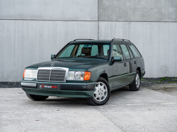 Mercedes-Benz E300t 4-MATIC | 7 seats | Open roof | full brown leather