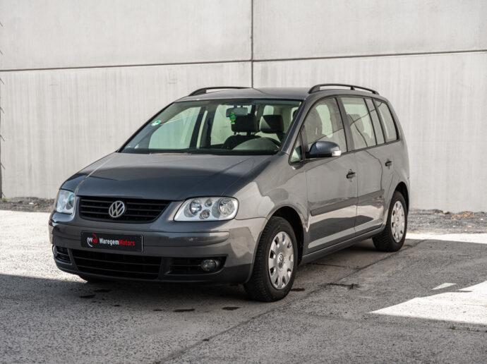 Volkswagen Touran TDI | radio | airconditioning | trekhaak | elektrische spiegels