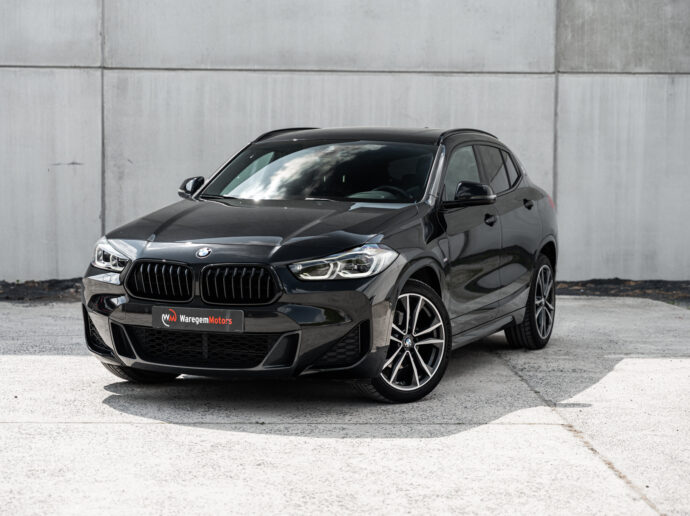 BMW X2 | M-sportpakket | panodak | sfeerverlichting | vol leer